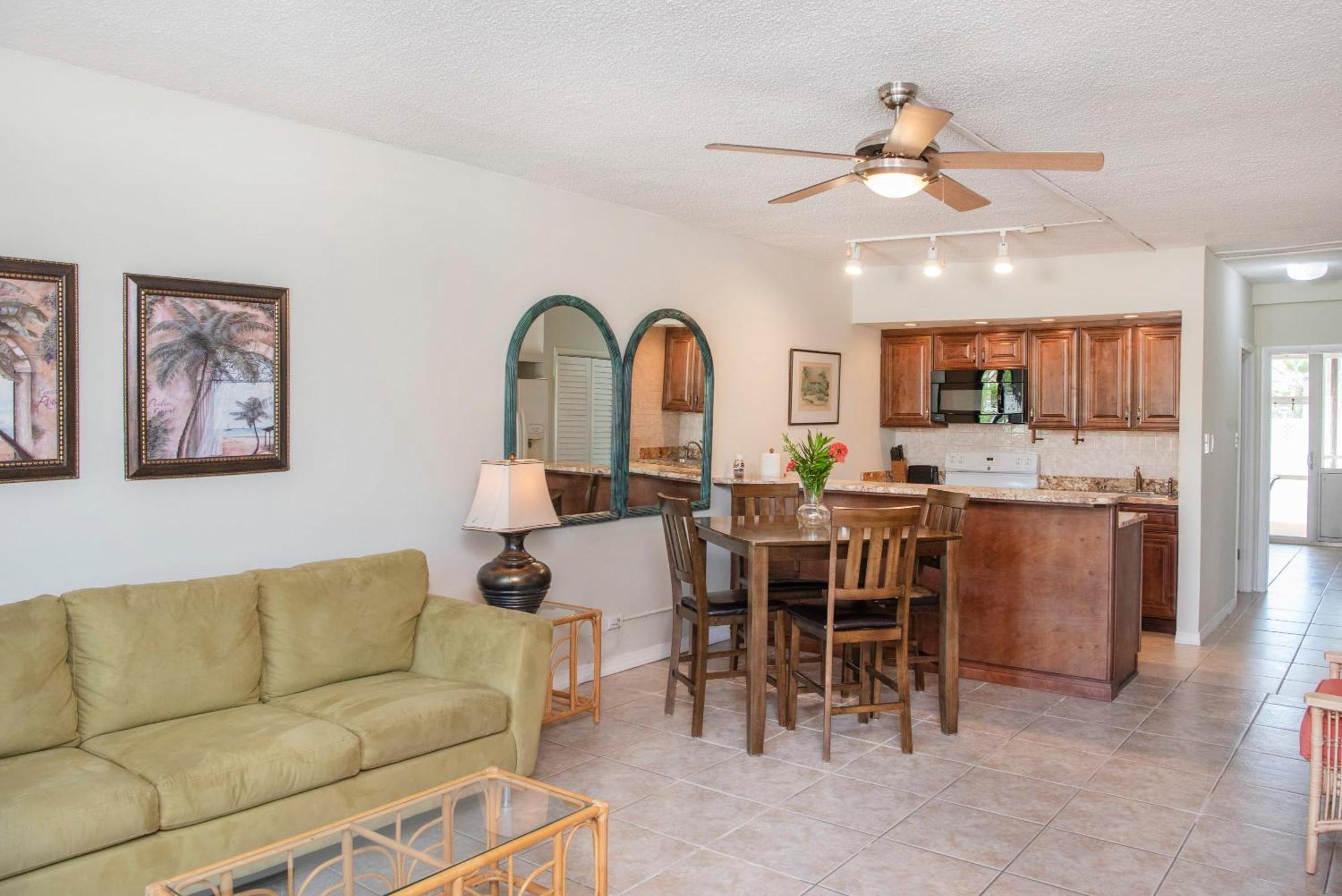 Beach Living At Island Pine Villas Τζώρτζταουν Εξωτερικό φωτογραφία